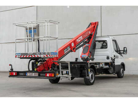 Plataforma sobre camión 2023  CTE B-Lift 18 HV (7)