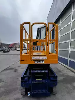 Scissors Lifts 2019  JCB S2646E (3)