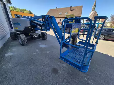 Piattaforme aeree articolate 2023  Genie Z-45XC (4)