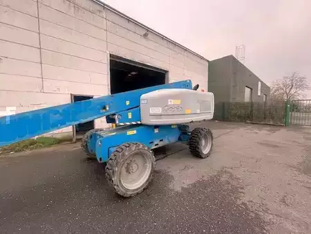 Teleszkópemelvény 2012  Genie S65 (1)