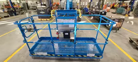 Plataforma Articulada 2006  Genie Z-135 (4)
