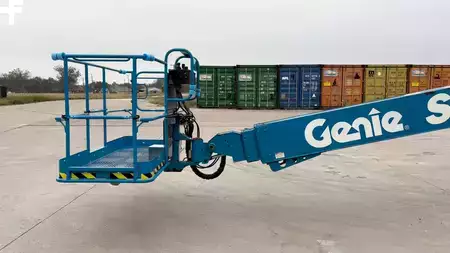 Plataforma Telescópica 2015  Genie S80X (2)