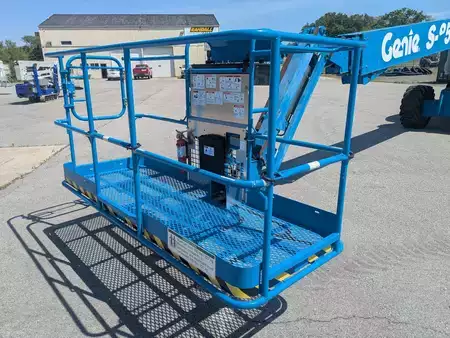 Plataforma Telescópica 2014  Genie S-85 (8)
