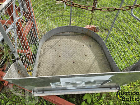 Nacelle à mât vertical 1997  AZO LS 200 CE (11)