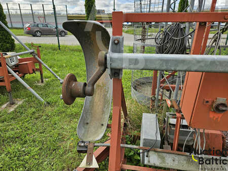 Nacelle à mât vertical 1997  AZO LS 200 CE (16)