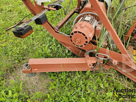 Nacelle à mât vertical 1997  AZO LS 200 CE (20)