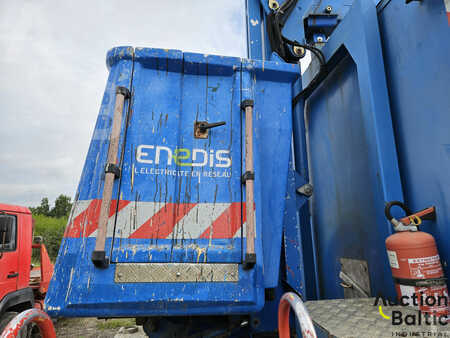 LKW-Arbeitsbühne 2004  Iveco 100E 18 (7)