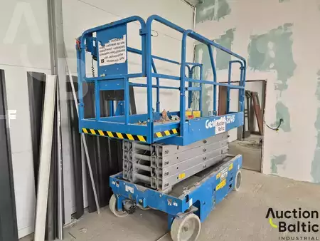 Nacelle à ciseaux 2018  Genie 3246 (2)