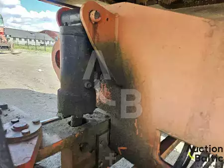 Knikarmhoogwerker 2002  JLG 860 SJ (17)