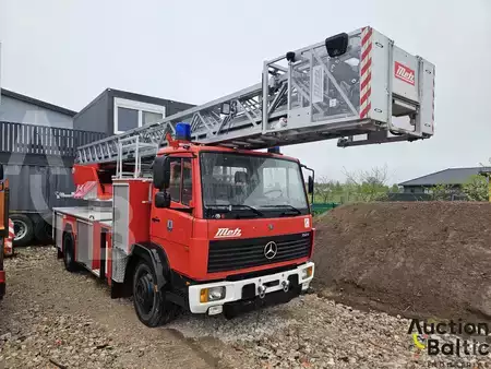 Autohoogwerker 1996  Mercedes-Benz 1524 METZ DLK 23-12 (1)