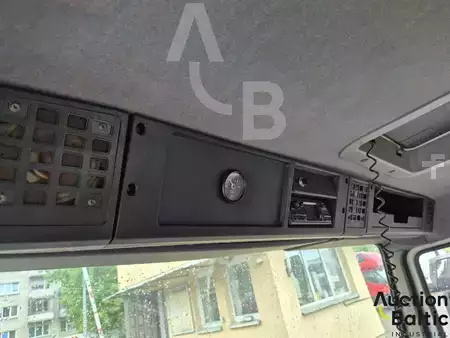 Rampa de camião  1999  Volvo FL6 110 (11)