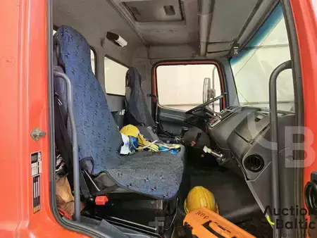 Autohoogwerker 2000  Mercedes-Benz 815 (12)