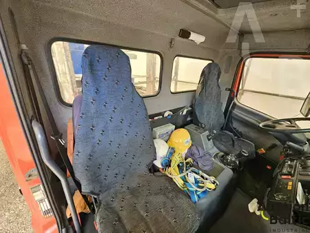 Autohoogwerker 2000  Mercedes-Benz 815 (13)