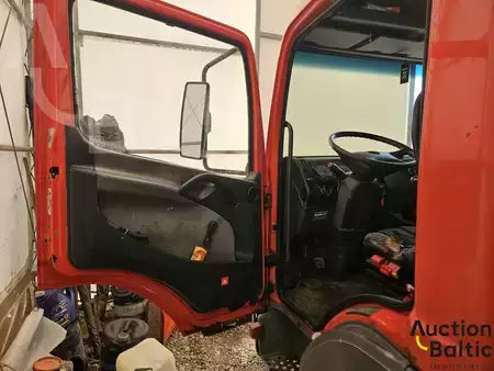 Autohoogwerker 2000  Mercedes-Benz 815 (5)