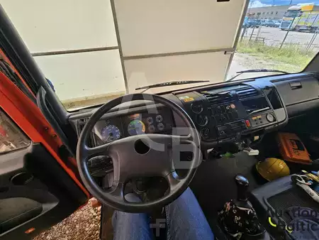 Autohoogwerker 2000  Mercedes-Benz 815 (8)