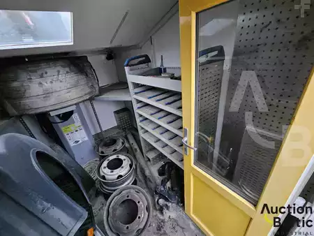 Podnośniki koszowe 2014  Versalift VDT-170-F (16)