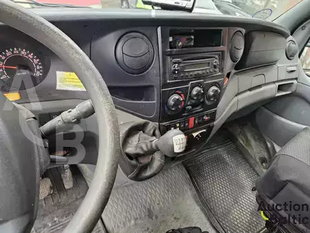 Kamion emelvény 2007  Iveco Daily (10)