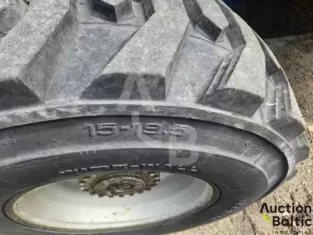 Kloubová pracovní plošina 1996  Genie Z-60/34/4WD (20)