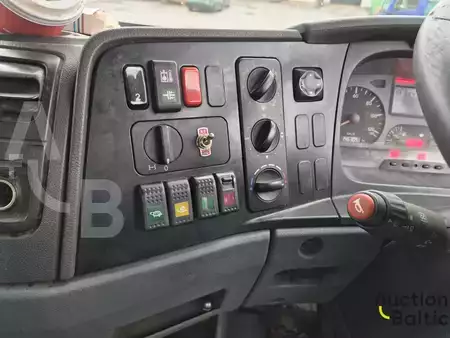 Balayeuses de voirie 2008  Mercedes-Benz Atego 1216 (7)