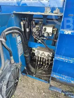 Piattaforme aeree a pantografo 2006  Genie GS 4390 (12)