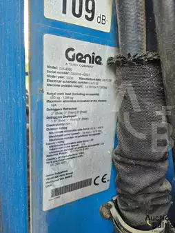 Piattaforme aeree a pantografo 2006  Genie GS 4390 (15)