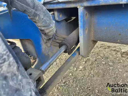 Piattaforme aeree a pantografo 2006  Genie GS 4390 (7)
