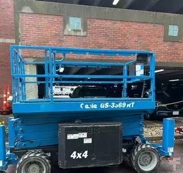 Scissor lift 2016  Genie GS3369RT (1)