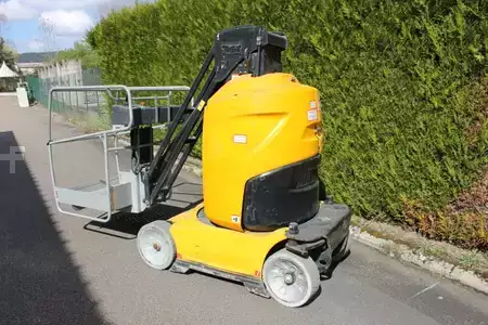 Vertikal / personløftere 2012  Manitou 100 VJR (7)