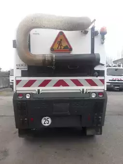 Stroj na čištění silnic  MFH 5500 (4)
