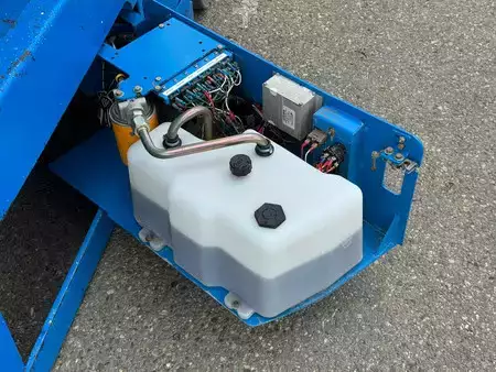 Scissors Lifts 2007  Genie GS 3246 12 meter (10)