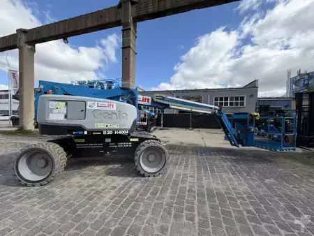 Kloubová pracovní plošina 2018  Genie Z60FE (3)