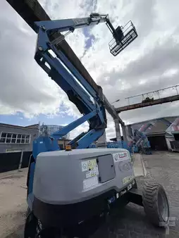 Kloubová pracovní plošina 2018  Genie Z60FE (4)