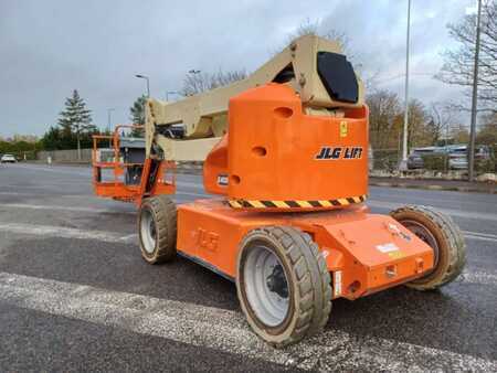 JLG E450AJ