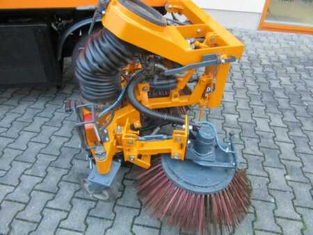 Máquina de limpeza de ruas 1999  [div] Ladog SG129 (3)