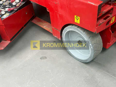 Scissors Lifts 2014  Manitou 120 SE (10)