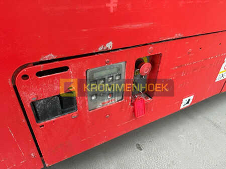 Scissors Lifts 2014  Manitou 120 SE (16)