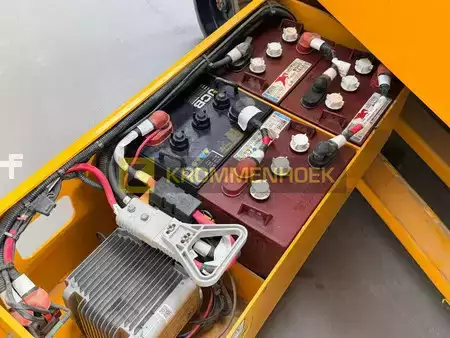 Piattaforme aeree a pantografo 2022  JCB S 3246 E (10)