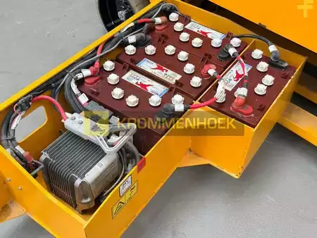 Piattaforme aeree a pantografo 2021  JCB S 4046 E (10)