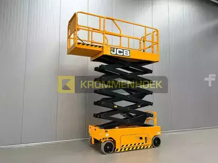 Piattaforme aeree a pantografo 2021  JCB S 4046 E (2)