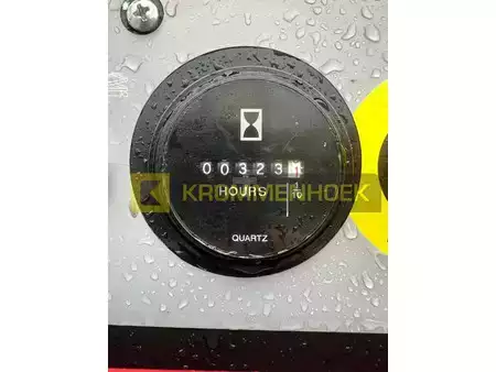 Pracovní plošina s nůžkovým zdvihem 2023  Manitou 140 SC Genie 4069RT (16)