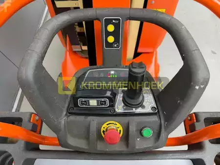 Ostatní 2019  JLG Toucan 10 E-L (9)