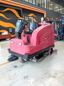 Ride On Wet Scrubber 2015  RCM TERA 1102 (2)