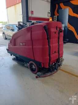 Ride On Wet Scrubber 2015  RCM TERA 1102 (4)