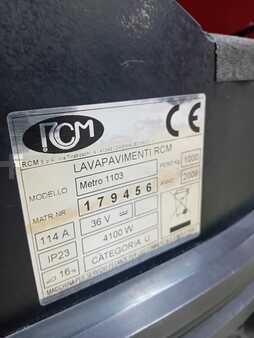 Autolaveuse 2009  RCM METRO 1103 (5)