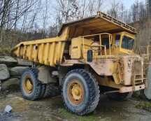 Rigid Dump Trucks Caterpillar 769
