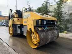 Tandemruller Caterpillar CB334E