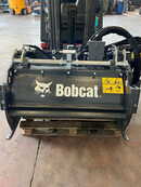 Pásové finišery Bobcat 40PSL