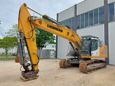 Hydraulic Excavators Liebherr R 930 NLC