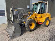 Compact Loaders Volvo L30GS