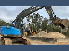 Escavadora de rastos Volvo ECR235DL